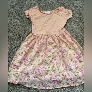 Girls dress
